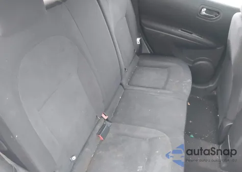 2010 Nissan Rogue S z USA, uszkodzony, nr VIN JN8AS5MV0AW114147